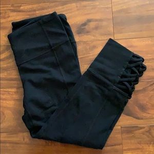 Athleta Black Cropped Capri Leggings
